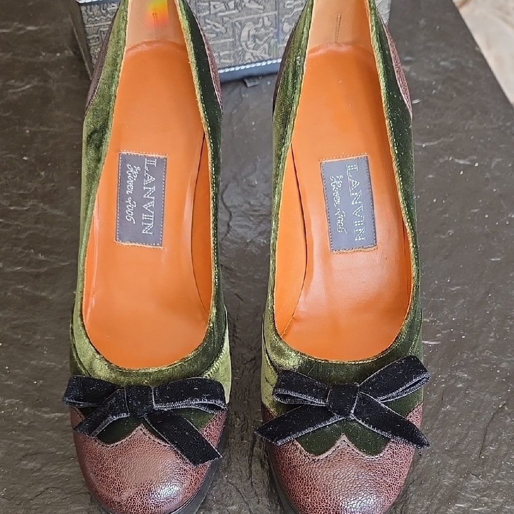Lanvin Women's Brown and Green Heels with Bow